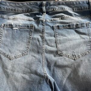 Torrid 18w “Luxe Slim Boot” Jeans